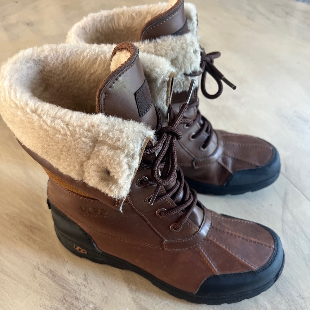 UGG Boot Winter Brown Leather Sheepskin Fur 1005582K Womens 6